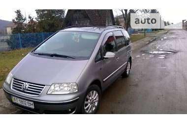 Минивэн Volkswagen Sharan 2003 в Надворной