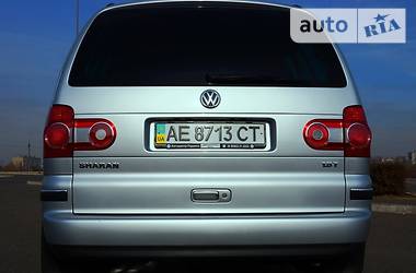 Минивэн Volkswagen Sharan 2004 в Кривом Роге