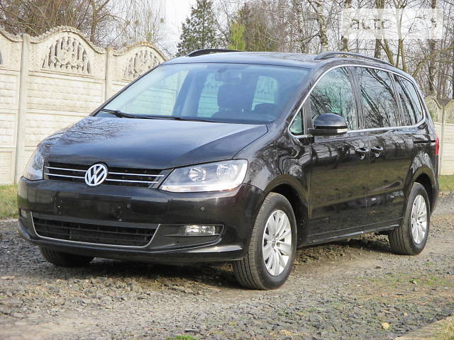 Минивэн Volkswagen Sharan 2015 в Ровно