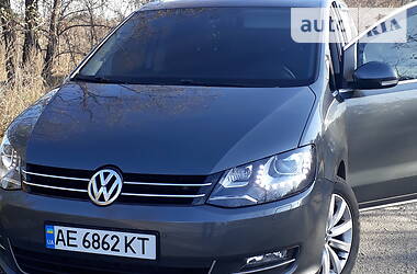 Минивэн Volkswagen Sharan 2012 в Каменском
