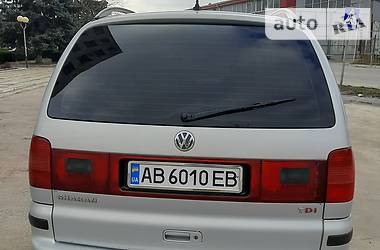 Минивэн Volkswagen Sharan 2001 в Могилев-Подольске