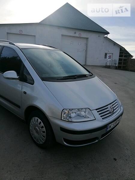 Мінівен Volkswagen Sharan 2007 в Луцьку