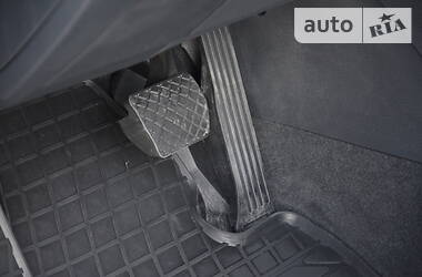 Мінівен Volkswagen Sharan 2011 в 
