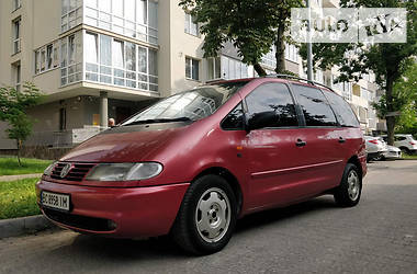 Минивэн Volkswagen Sharan 1995 в Львове