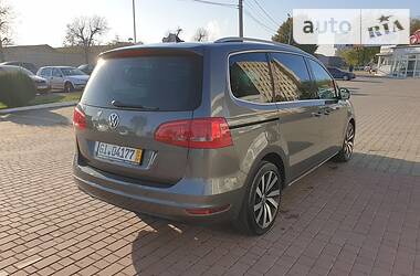 Минивэн Volkswagen Sharan 2015 в Хмельницком