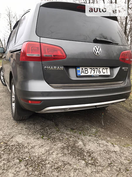 Мінівен Volkswagen Sharan 2012 в Бару