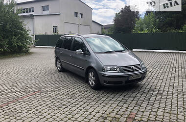 Минивэн Volkswagen Sharan 2005 в Городке