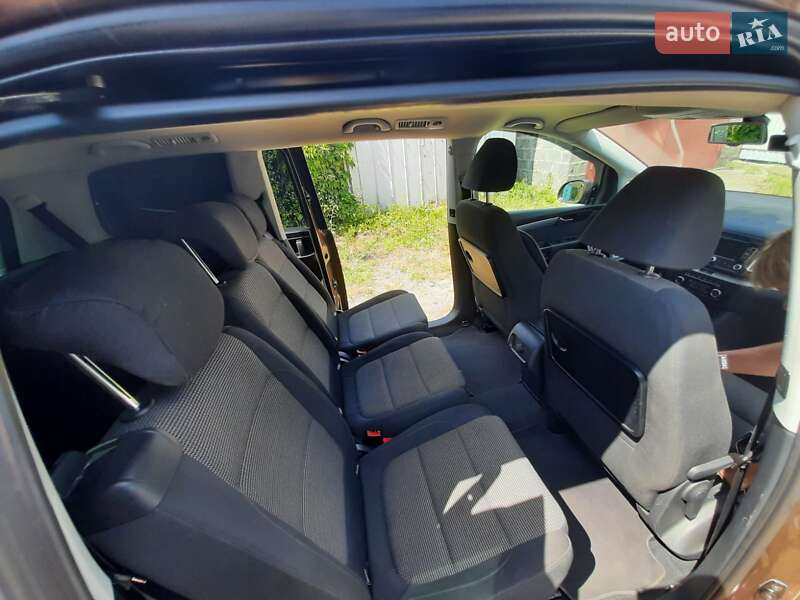 Минивэн Volkswagen Sharan 2011 в Гайсине