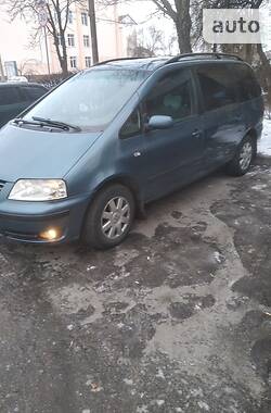 Универсал Volkswagen Sharan 2000 в Киеве