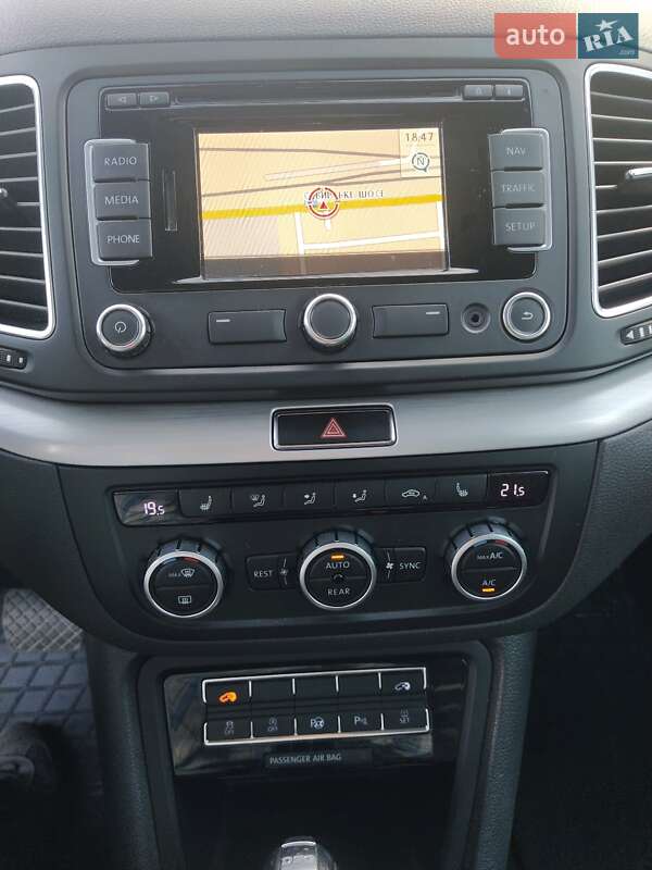 Минивэн Volkswagen Sharan 2015 в Белой Церкви