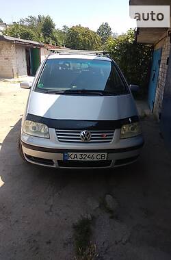 Минивэн Volkswagen Sharan 2003 в 