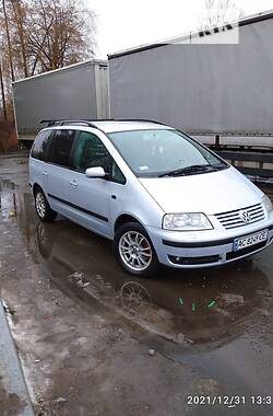 Минивэн Volkswagen Sharan 2001 в Ратным