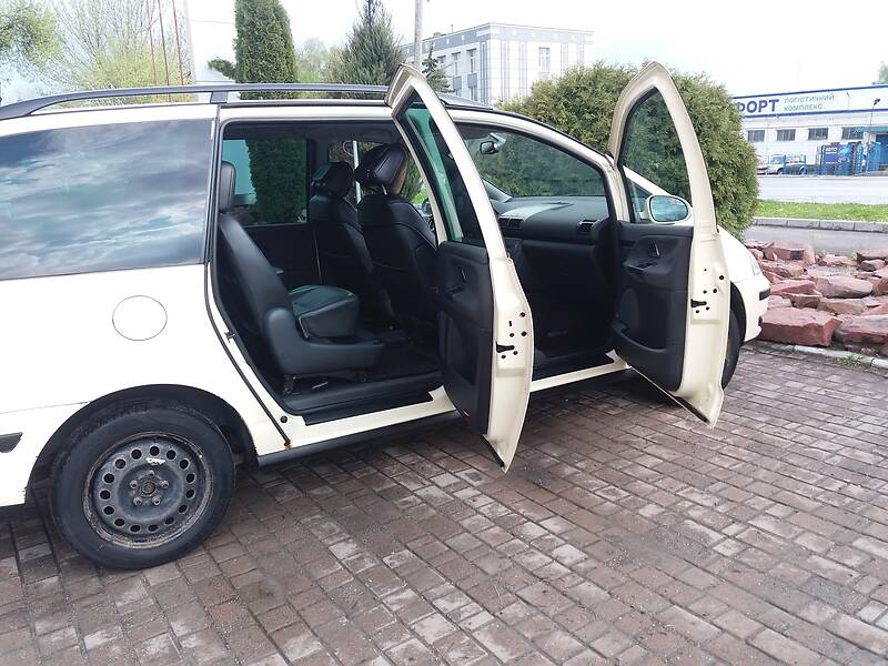 Універсал Volkswagen Sharan 2007 в Рівному