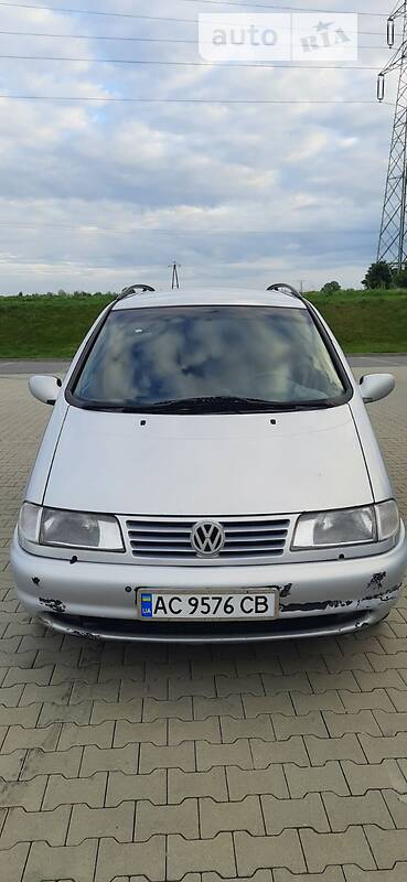 Минивэн Volkswagen Sharan 1997 в Любомле