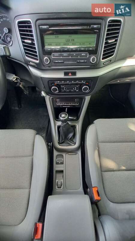 Минивэн Volkswagen Sharan 2011 в Ровно