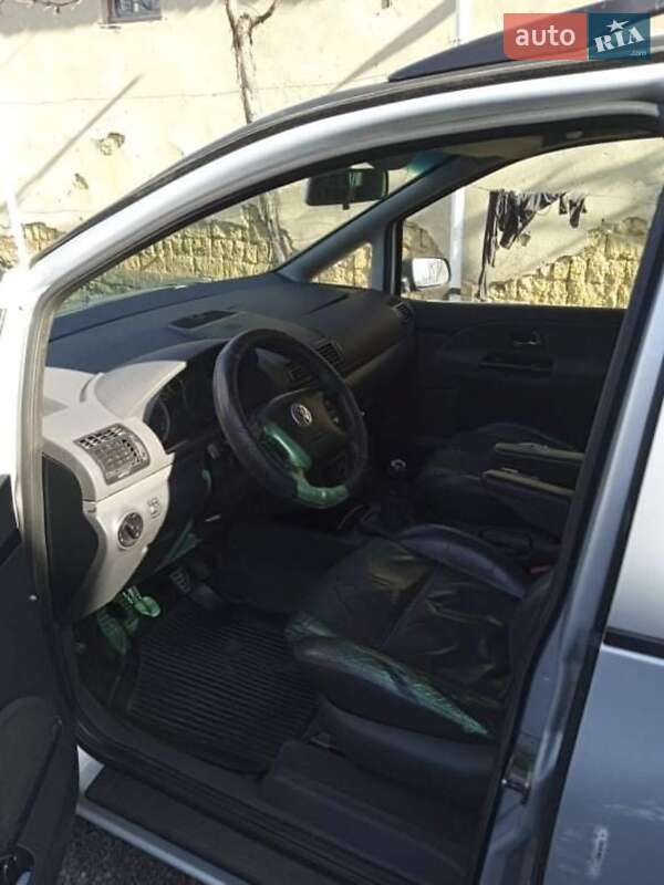 Минивэн Volkswagen Sharan 2002 в Чопе