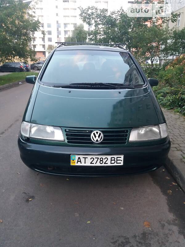 Мінівен Volkswagen Sharan 1999 в Івано-Франківську