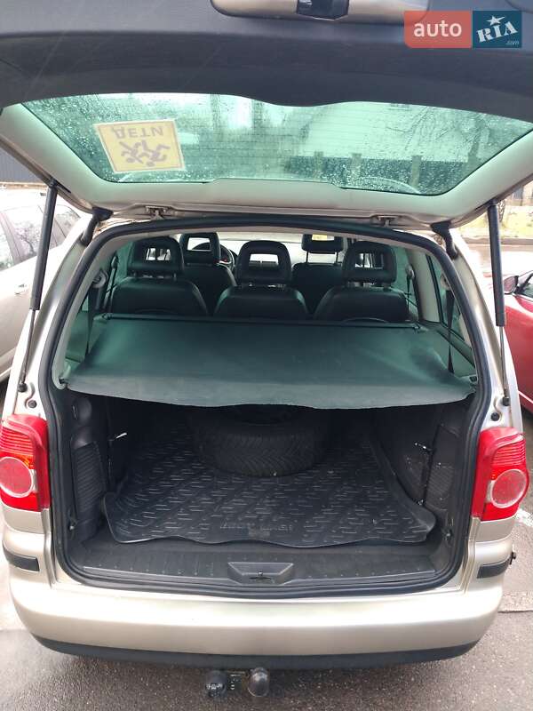 Мінівен Volkswagen Sharan 2008 в Черкасах