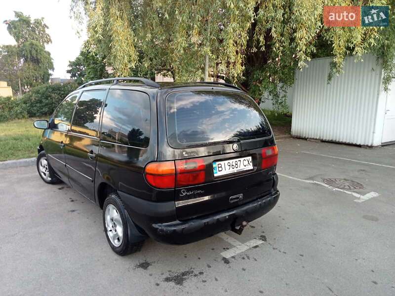 Мінівен Volkswagen Sharan 1998 в Києві