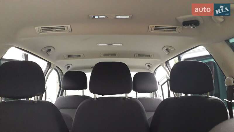 Минивэн Volkswagen Sharan 2009 в Сокале