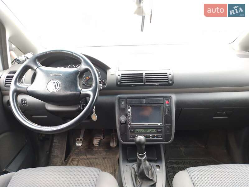 Мінівен Volkswagen Sharan 2007 в Луцьку