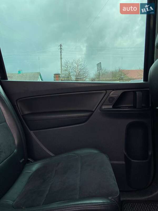 Минивэн Volkswagen Sharan 2011 в Дубно