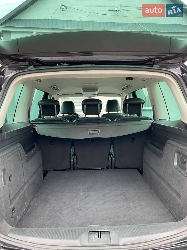 Минивэн Volkswagen Sharan 2011 в Дубно