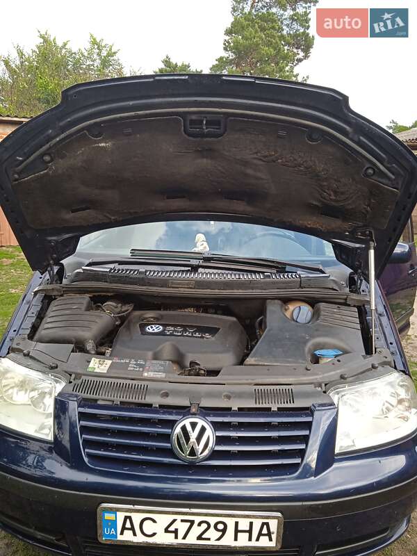 Минивэн Volkswagen Sharan 2002 в Старой Выжевке