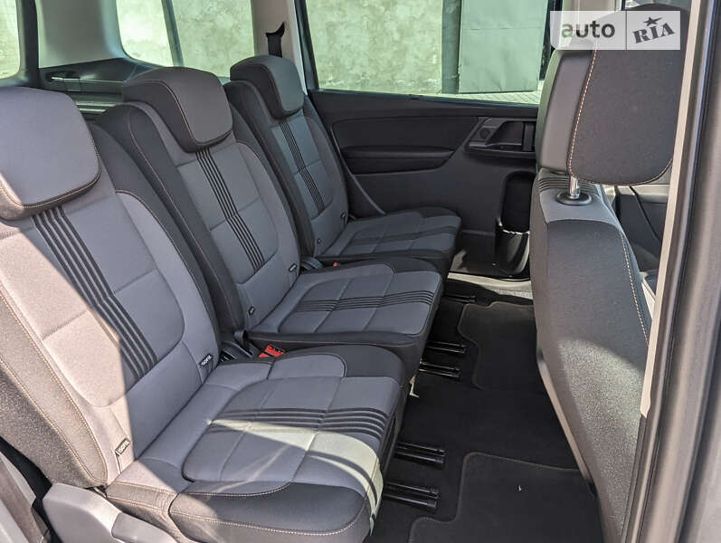 Мінівен Volkswagen Sharan 2016 в Івано-Франківську