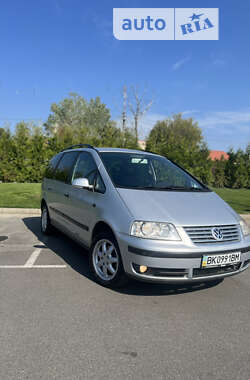 Минивэн Volkswagen Sharan 2005 в Киеве