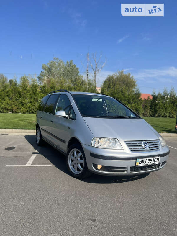 Минивэн Volkswagen Sharan 2005 в 