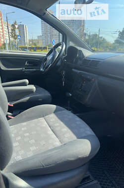 Минивэн Volkswagen Sharan 2005 в 