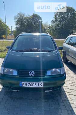 Мінівен Volkswagen Sharan 1999 в Гнівані