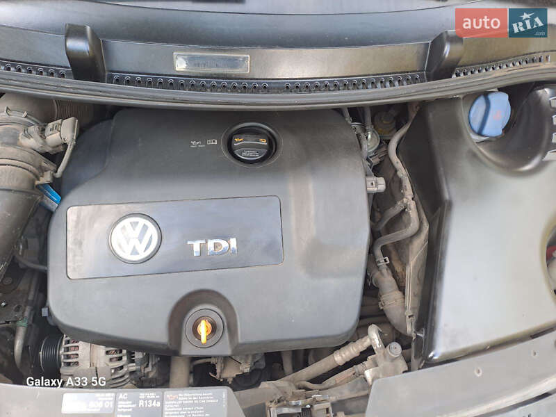 Минивэн Volkswagen Sharan 2007 в Ужгороде