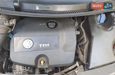 Минивэн Volkswagen Sharan 2007 в 