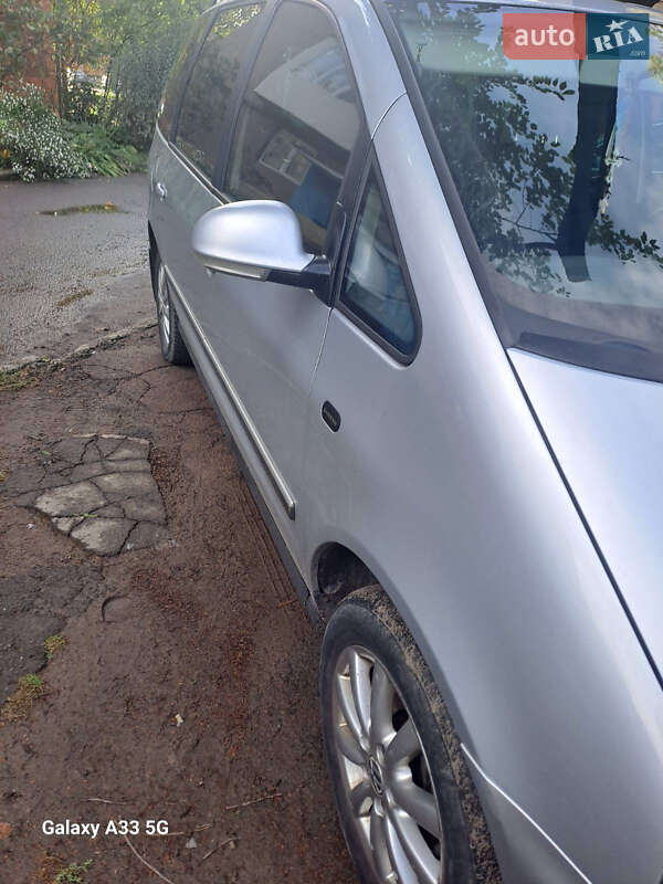 Минивэн Volkswagen Sharan 2007 в Ужгороде