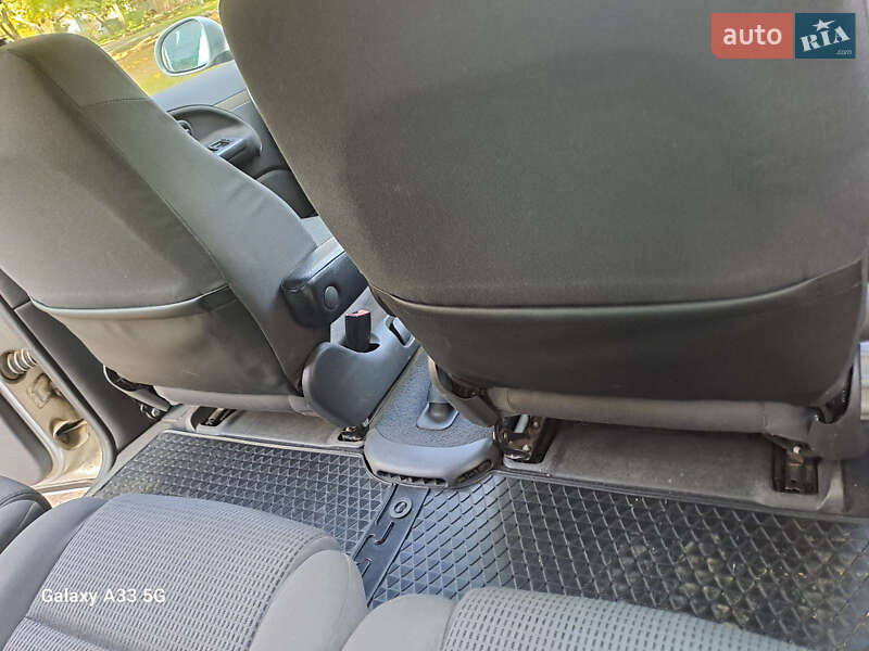 Минивэн Volkswagen Sharan 2007 в Ужгороде