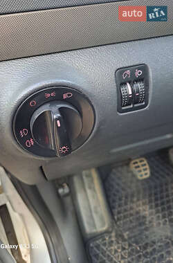 Минивэн Volkswagen Sharan 2007 в 