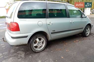 Минивэн Volkswagen Sharan 2001 в Костополе