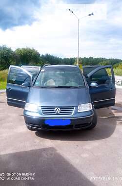 Минивэн Volkswagen Sharan 2005 в Львове