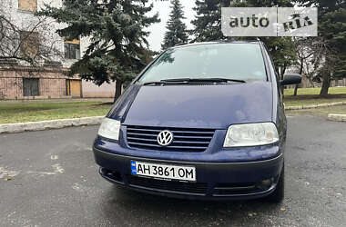 Минивэн Volkswagen Sharan 2003 в Краматорске