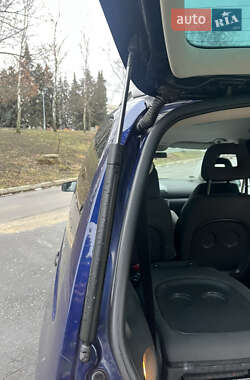 Минивэн Volkswagen Sharan 2003 в Краматорске