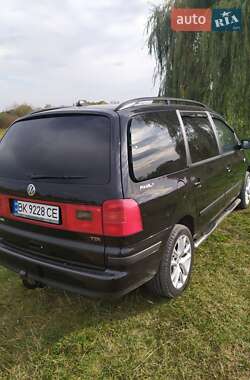 Минивэн Volkswagen Sharan 2003 в Дубно