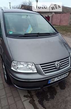 Минивэн Volkswagen Sharan 2008 в Березнеговатом