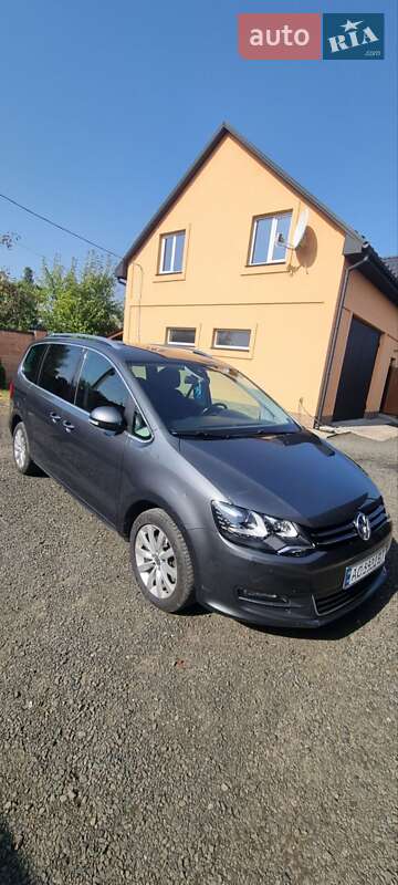 Минивэн Volkswagen Sharan 2011 в Ковеле