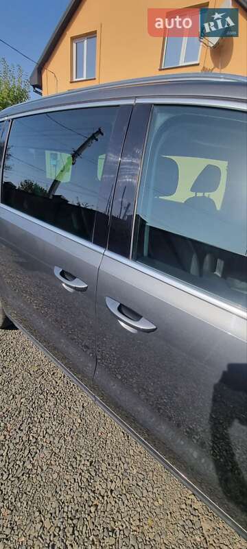 Минивэн Volkswagen Sharan 2011 в Ковеле