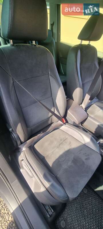 Минивэн Volkswagen Sharan 2011 в Ковеле