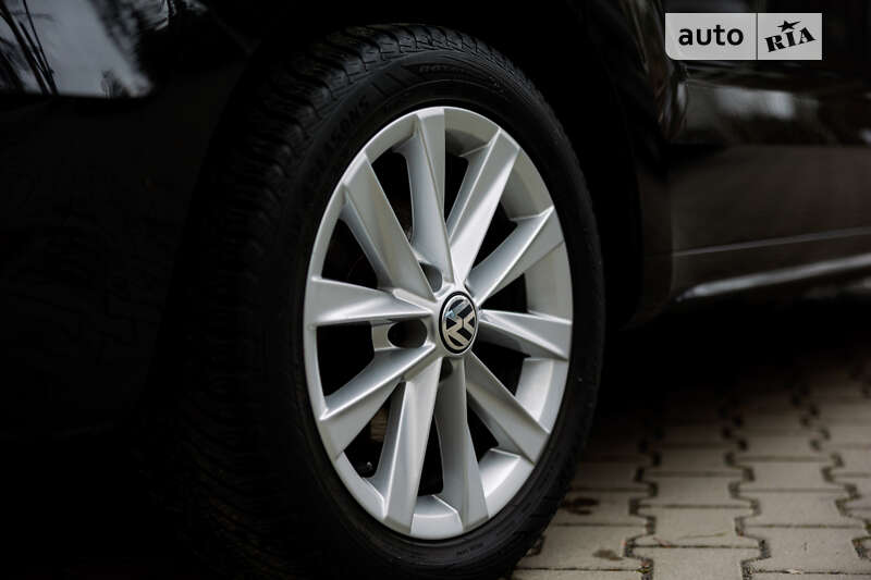 Мінівен Volkswagen Sharan 2010 в Києві