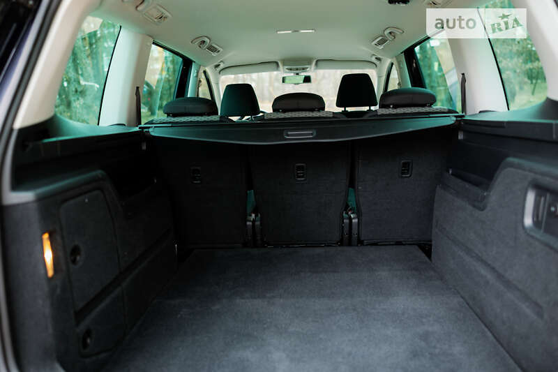 Мінівен Volkswagen Sharan 2010 в Києві
