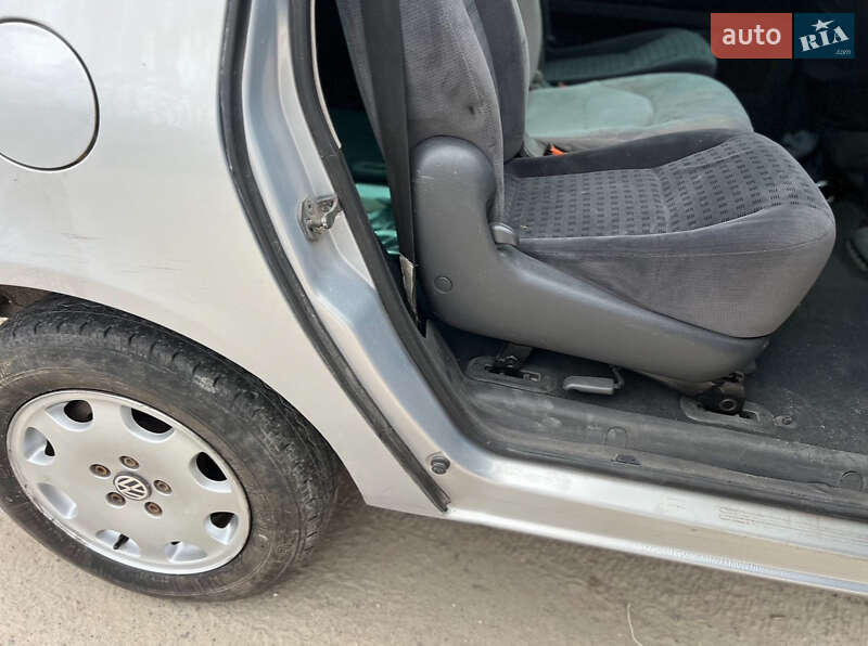 Минивэн Volkswagen Sharan 2000 в Тернополе